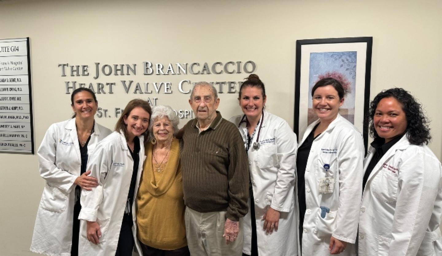 Victor and Joan Arnao with hospital staff